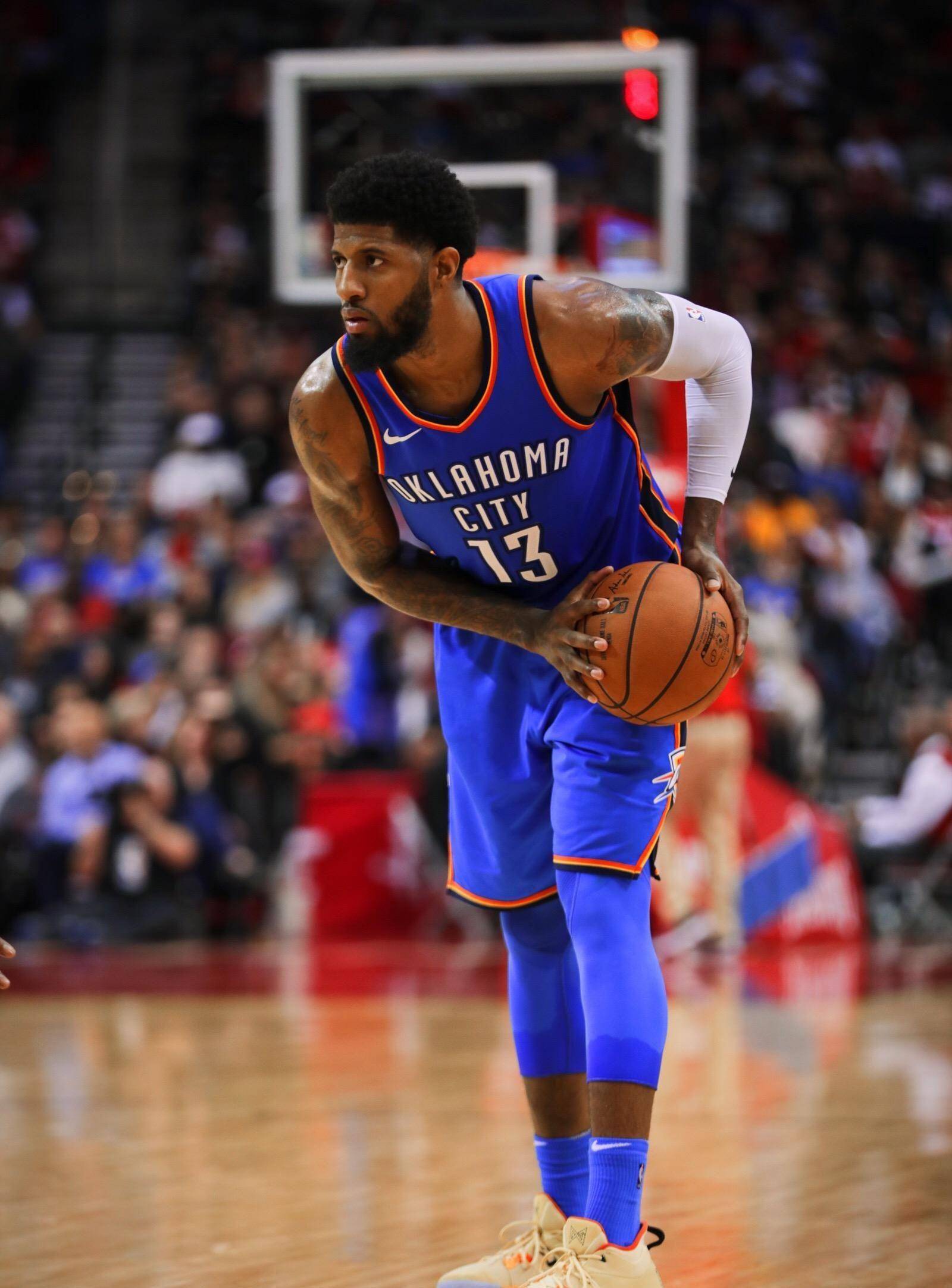 包含雷霆队客场惨败老鹰队，保罗努力+仍负对手的词条